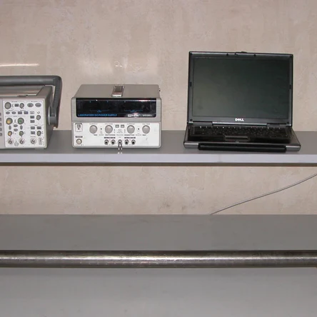 Комплексный скважинный прибор гамма-каротажа, термометрии и резистивиметрии ГТР-43